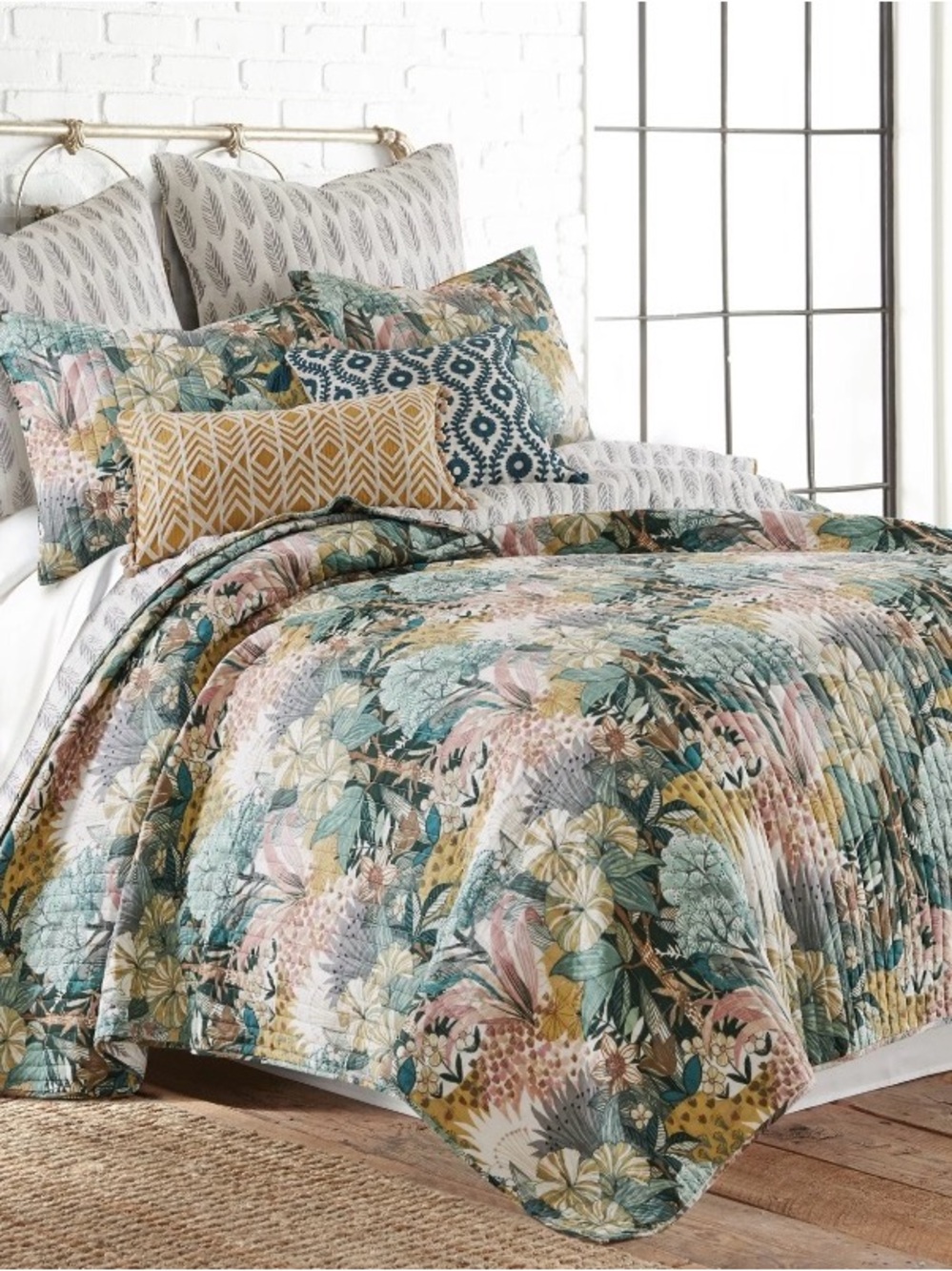 Ashika Quilt Set - Levtex Home 88x92 In